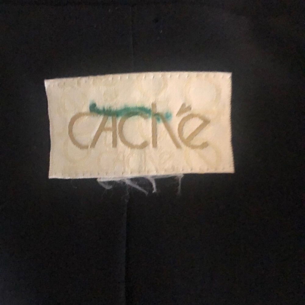 Cache Jacket - Picture 7 of 7